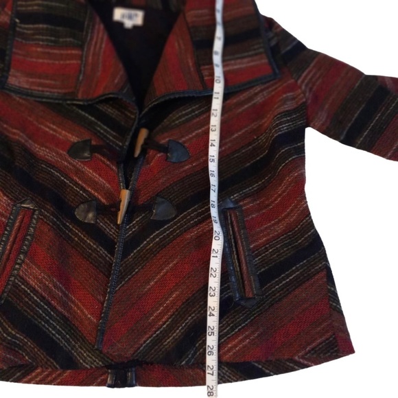 Jolt Women Red Black Tribal Print Wool Blend Jacket Sz M Toggle Buttons Pockets - Picture 10 of 11